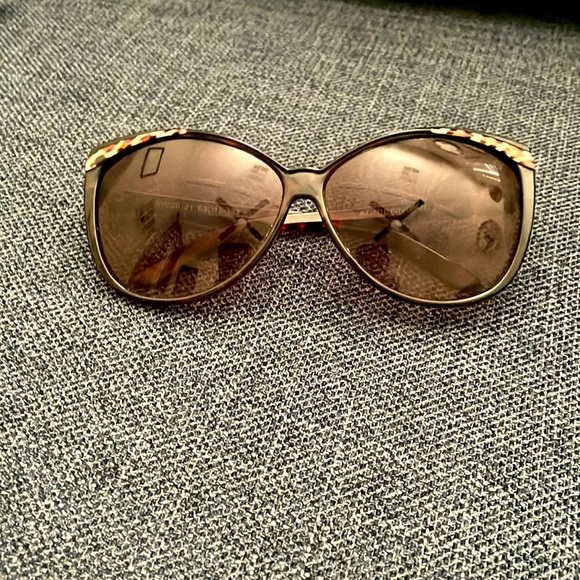 Tortoise sunglasses - Picture 1 of 3